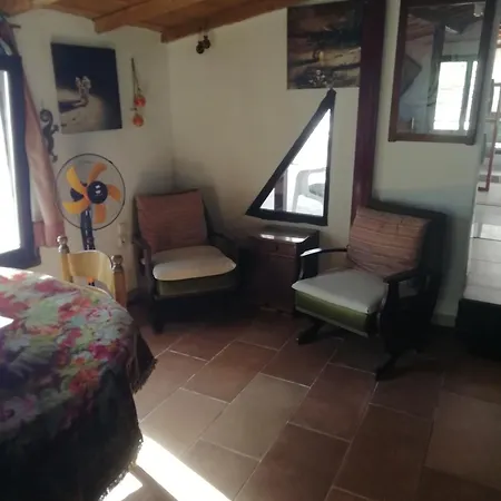Apartment Houni House Agriovotano